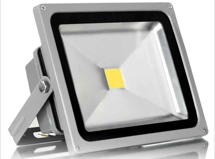 ФОТО 40% OFF 2017 NEW ultrathin LED flood light 100W AC85-265V waterproof IP65 Floodlight Spotlight Outdoor Lighting Free shipping
