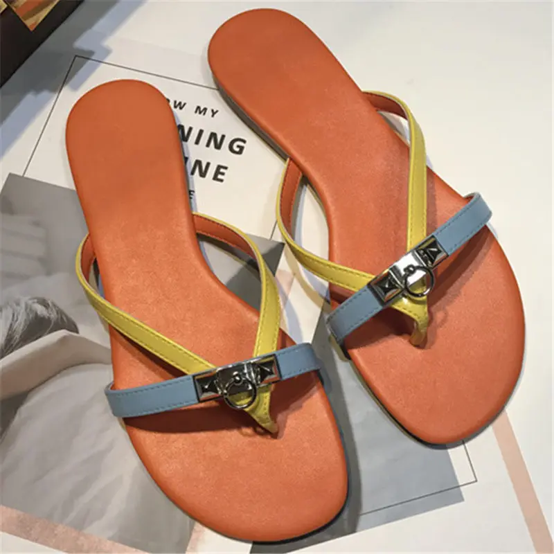 

Rivets Beach Slippers Woman New Summer Luxury Brand Mixed Colors Slip on Flat Shoes Women Slides Outside Flip-Flop Beach Sandals