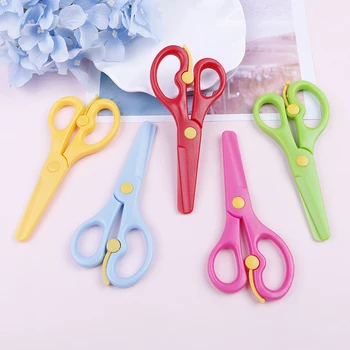 

Mini Safety Round Head Plastic Scissors Student Kids Cute Paper Cutting Minions Supplies for Kindergarten School 135 * 61mm