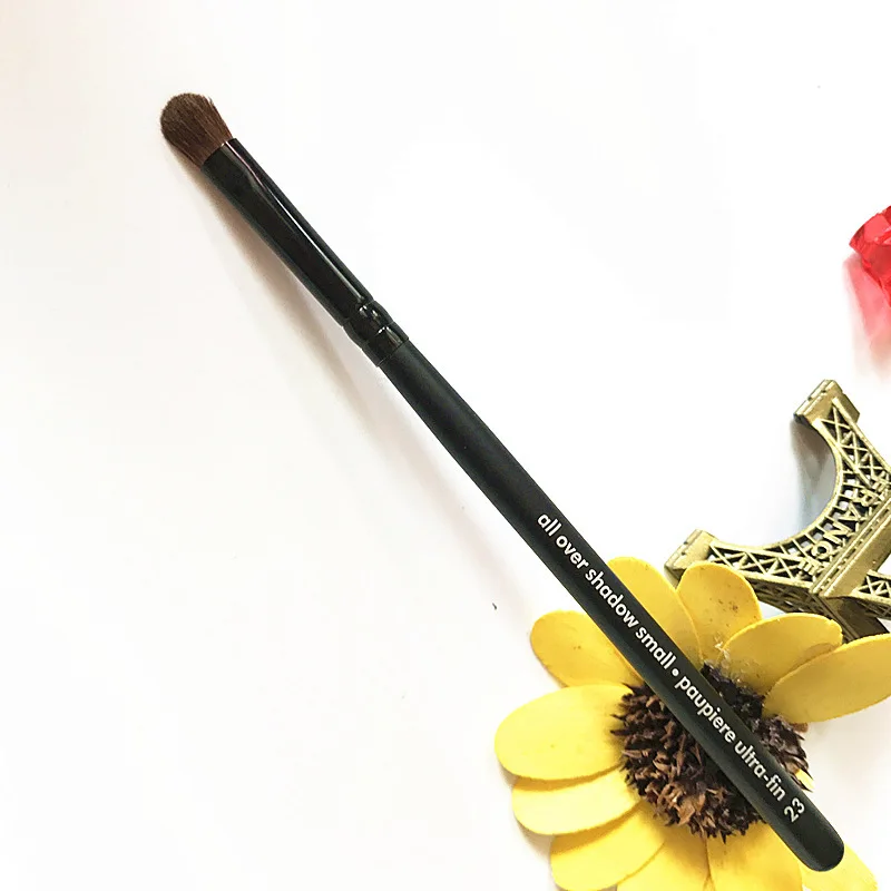

1pcs Personal tailor eye shadow brush dizzy brush makeup brush makeup tool makeup Shopkeeper Recommended!Large Soft Powder