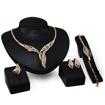 

3PCS/LOT Fashion Leaves Gold Necklace Set Metal Juegos De Collares Para Mujer Dubai Gold Jewelry Sets for Women