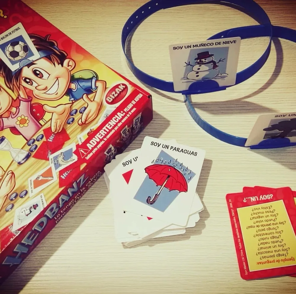 

HedBanz Game Second Edition May Vary The Quick Question of What am I Cards Heads Up