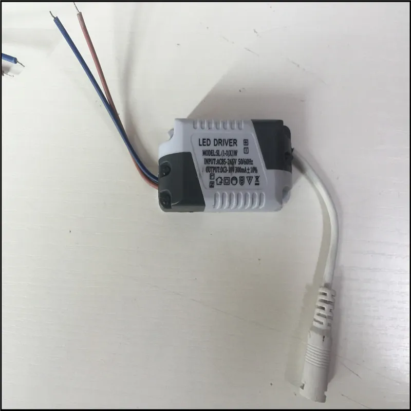 100 шт./лот Светодиодный драйвер 1 3 Вт AC85 265V DC 300mA осветительный трансформатор для