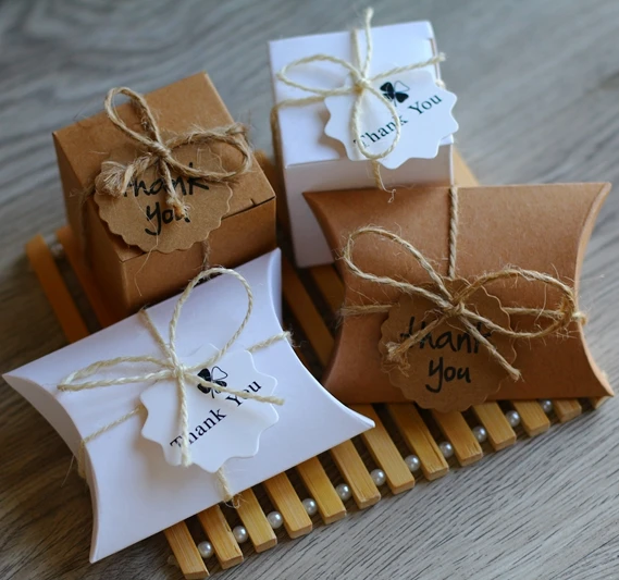 

Kraft Paper Pillow/Square Candy Box Rustic Wedding Favors Candy Holder Bags Wedding Party Gift Boxes with thank you tag 50pcs/l