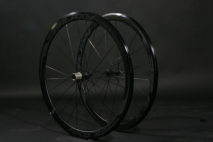 

Alloy 404 Firecrest Alloy Clincher v3 Road Wheel
