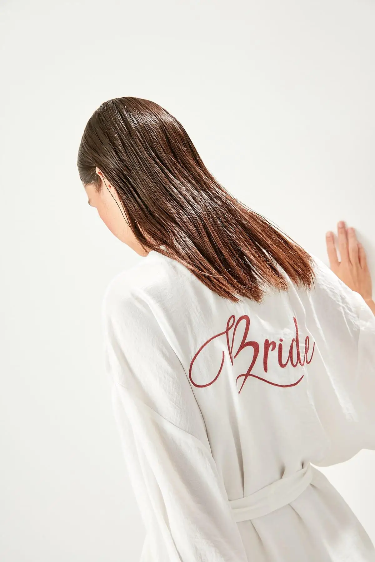 Trendyol Ecru Bride Embroidered Kimono TPRSS19WR0161 |