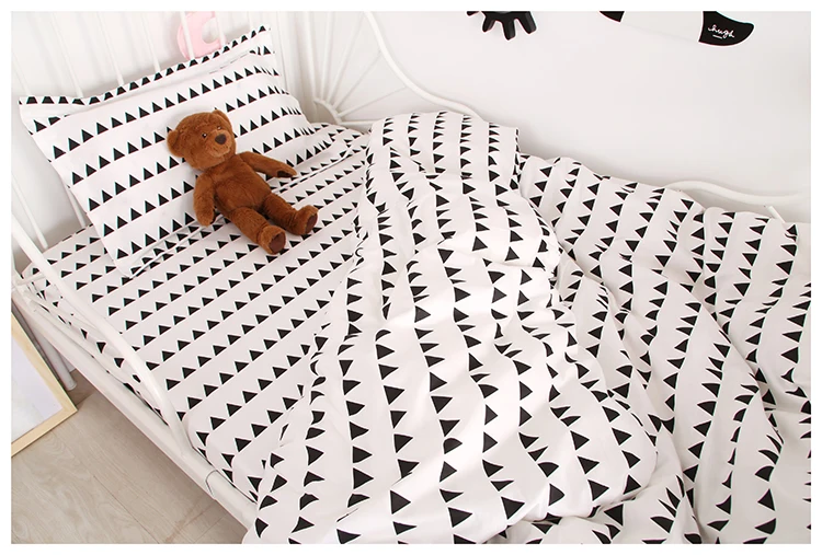 (2pcs a set) customize baby bedding set baby quilt cover and pillowcase kids cotton duvet cover black and white style (19)