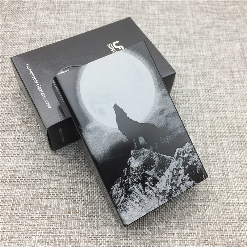 LF013 алюминиевый сплав сигареты случае лазерной резной Луна Король волк не выцветает коробки для сигарет переносные коробки держатели сигарет - Цвет: Moon King Wolf