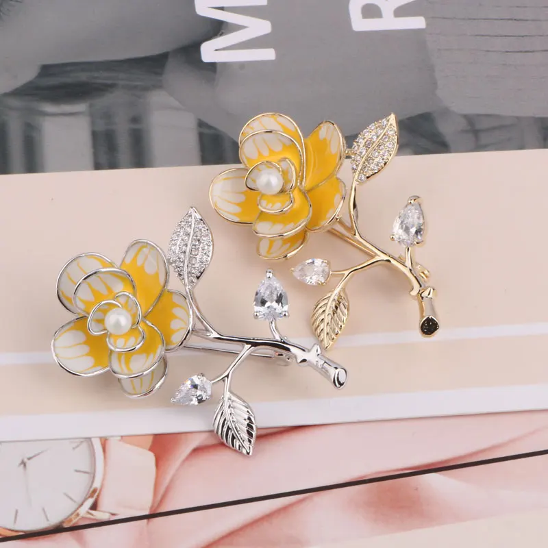 CHUKUI Delicate Yellow Enamel Flower Brooch Zircon Crystal Plant Corsage Women Girls Dress Clothes Jewelry Pins  (5)