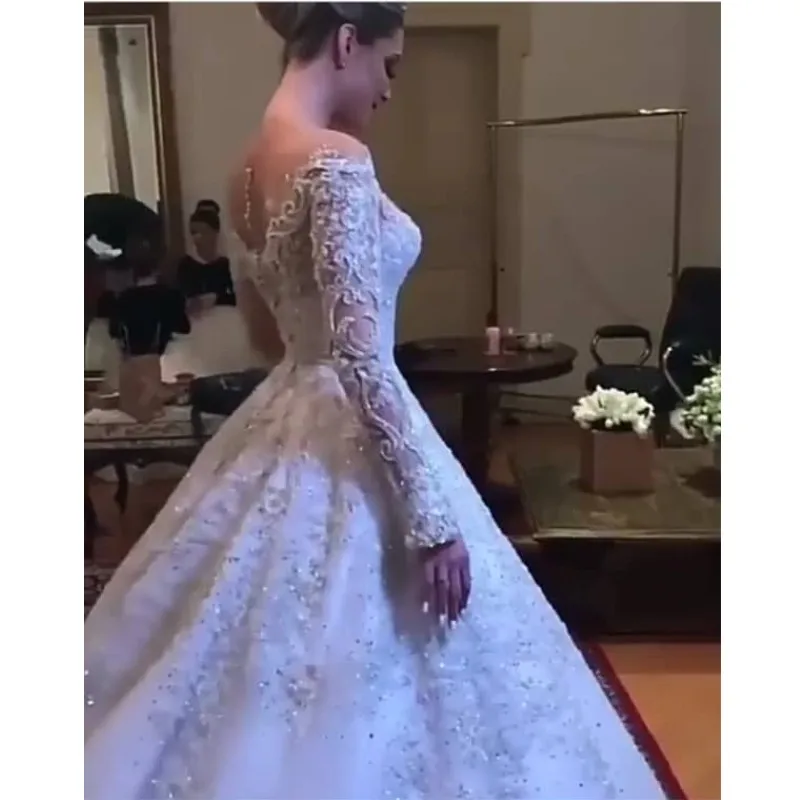 UTB8uM.soL2JXKJkSanrq6y3lVXaQ_conew1