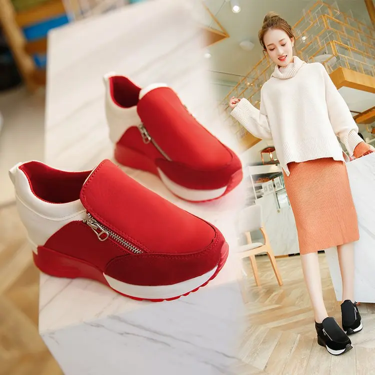 Новые женские повседневные кроссовки из флока на высоком каблуке; цвет красный, черный; дышащая обувь на платформе для отдыха; обувь, увеличивающая рост; Большой размер 42
