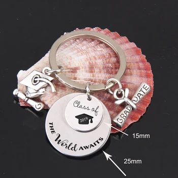 

Graduated in 2019 Keychain Engraved Class Of 2019 The World Awaits Round Key Fobs For Graduate Jewelry Gift Fashion Key Ring