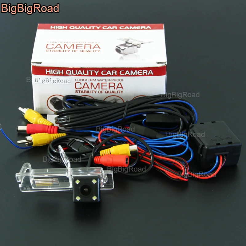 

BigBigRoad Car Rear View Reversing Backup Camera With Power Relay For Renault Fluence / Dacia Duster / Megane 3 / Nissan Terrano