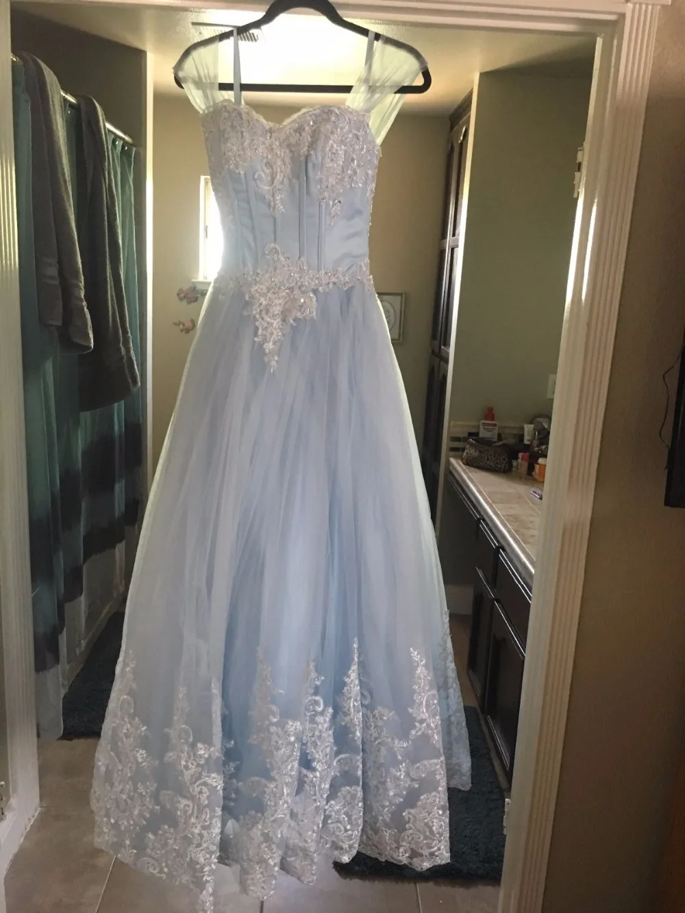 

Bealegantom 2019 Quinceanera Dresses Ball Gown Crystals Appliques Lace Up Vestido De Debutante Puffy Sweet 16 Party Dress QA1460