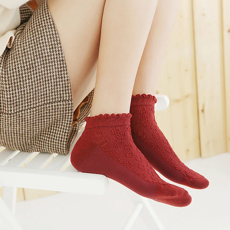 

Leisure Solid Color Flower Side Cotton Short Sock Shallow Mouth Absorb Sweat Breathable Comfortable Women Short Sock Hosiery