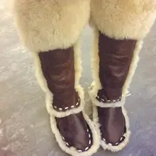 Новинка; Сезон Зима; Брендовые женские сапоги до колена на плоской подошве; Цвет Коричневый, золотой, синий; утепленные сапоги из синтетического меха; удобные высокие сапоги без застежки в стиле пэчворк