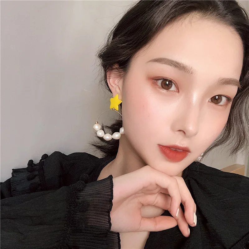 

Simple Yellow Five-pointed Star Hollow Round Colorful Pearl Long Dangle Earrings Big Drop Earrings for Women Jewelry Fashion