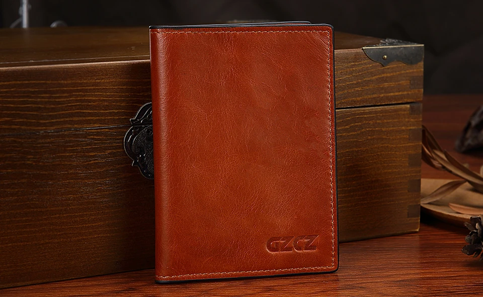 woman-wallet-coffee-M_16