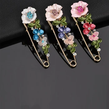2017 Large Vintage Female Pins and Brooches for Women Collar Lapel Pins Badge Flower Rhinestone Brooch Jewelry lotus fun 925 sterling silver brooches for women lotus flower lapel pins men suit scarf collar brooch fine jewelry