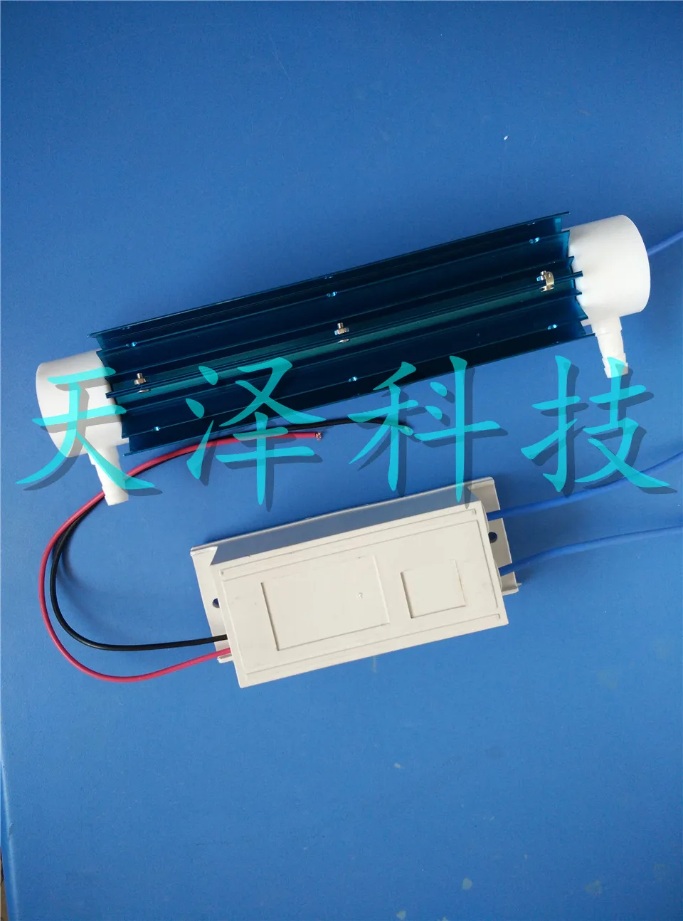 

220v10 g g/h quartz tube type ozone generator fixed frequency power supply water treatment air disinfection dual purpose