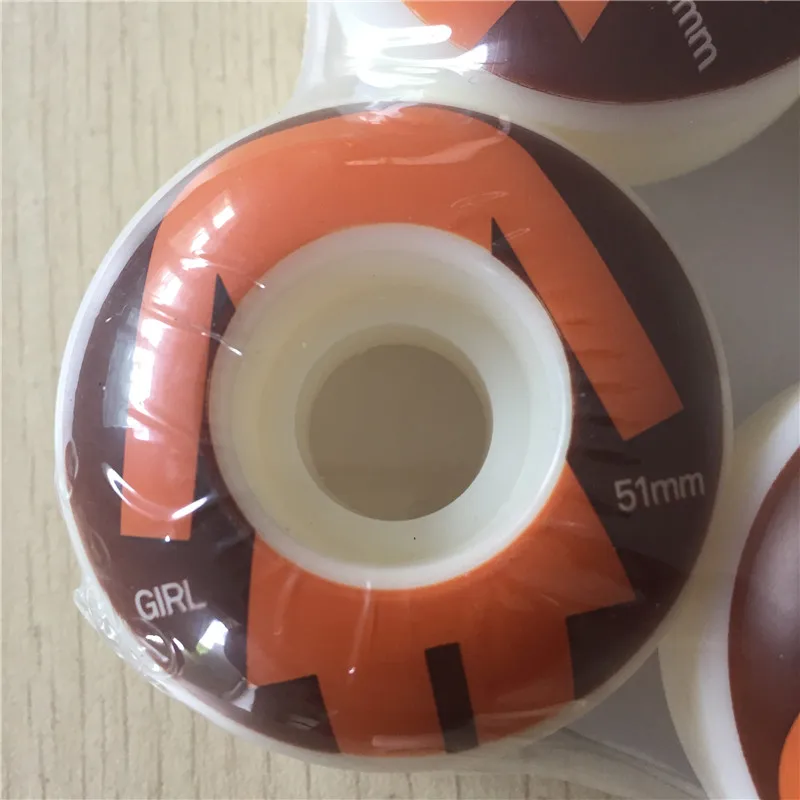 SKATEBOARD WHEEL (72)