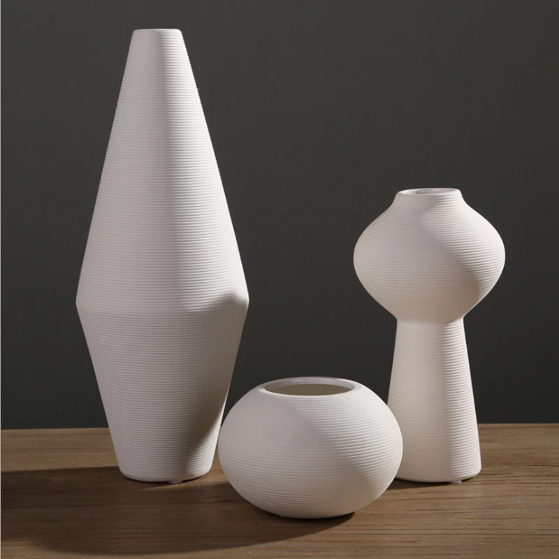 

2018 New Chinese Jingdezhen Porcelain Creativity Modern Style White Vases Ceramic Vases for Wedding Home Decoration Gifts 2