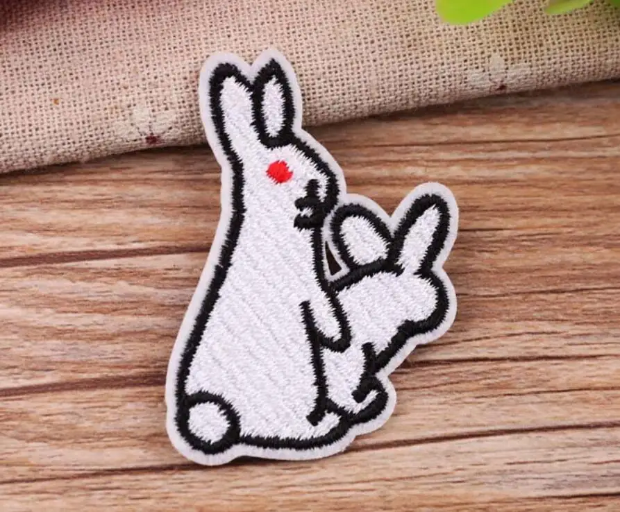 3.6x5.4cm rabbit embroidered patch Lovely Cartoon animal iron On