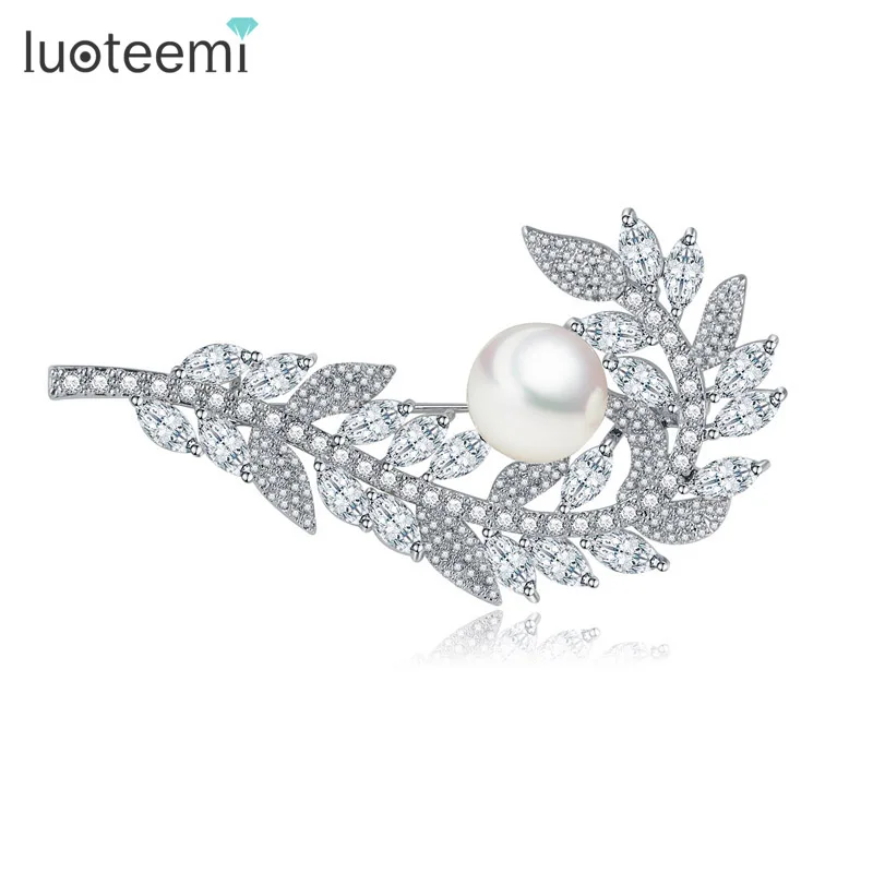 

LUOTEEMI New Simple Style Wild Vintage Fashion Leaf Brooch Exquisite Simulated Pearl Brooches Pins Jewelry For Women Accessories