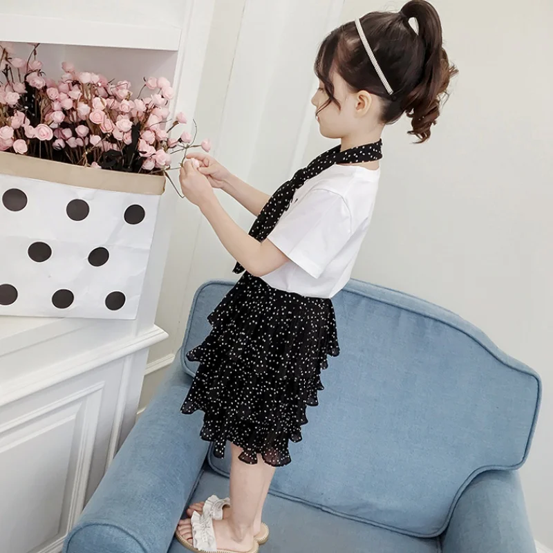 

2019 Summer Cute Simple T-shirt + Cake Skirt Two-piece Set