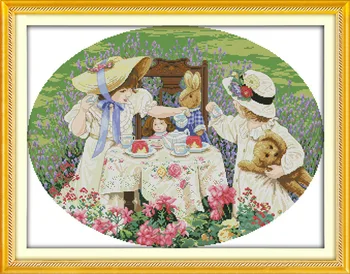 

Two girls enjoy The afternoon tea Printed Canvas DMC Counted Cross Stitch Kits printed Cross-stitch set Embroidery Needlework