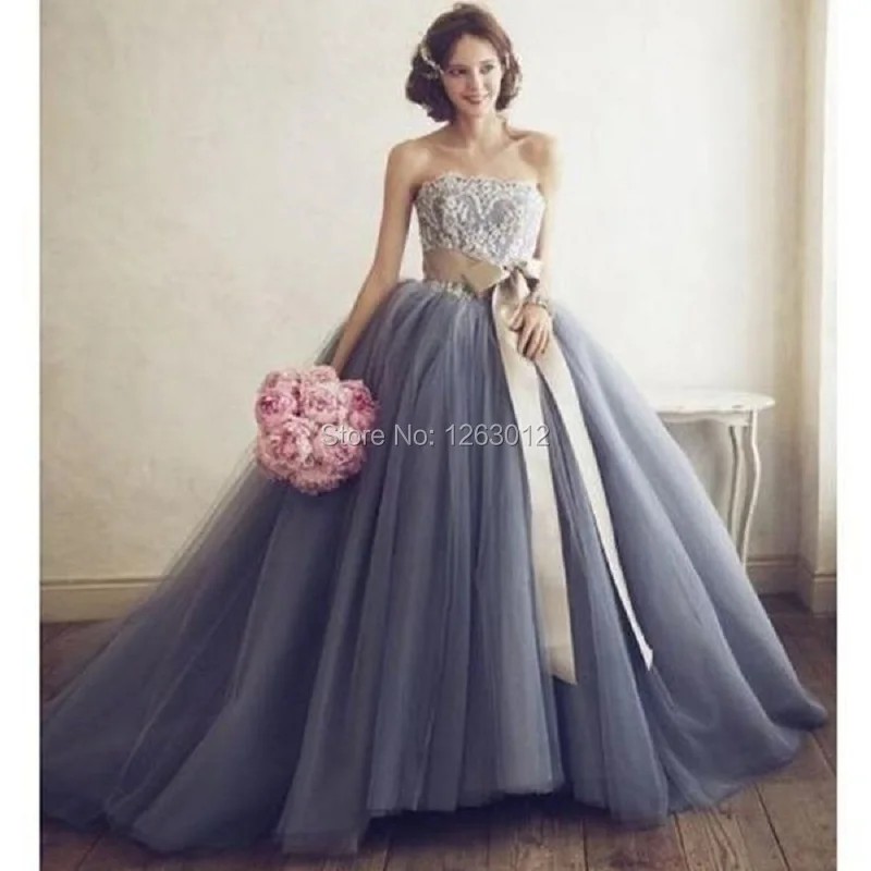

Grey Strapless Prom Dresses Vestidos de Gala Lace Applique with Belt Tulle Ball Gown Dress for Formal Party