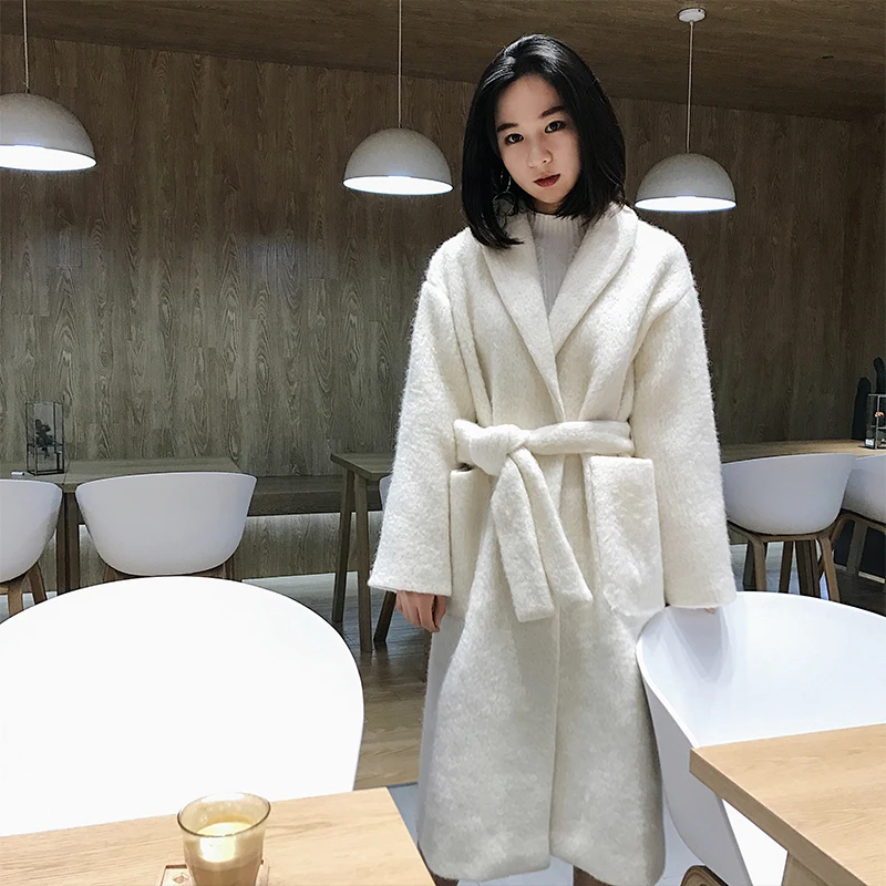 

[EWQ] 2019 Autumn Winter New Office Lady Style Loose Drop-shoulder Sleeve Solid Color V Collar Wide-waisted Woolen Coat AF601