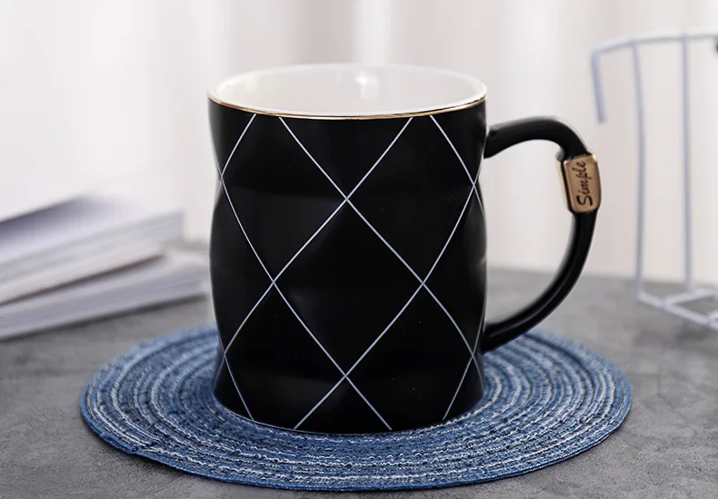 Окрашенные золотые черно-белые сетки керамические чашки скандинавские креативные harajuku чашки бизнес