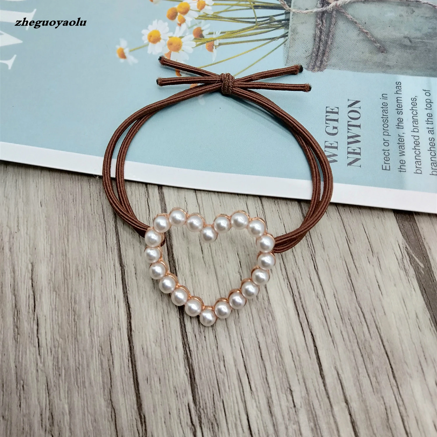 

Korean Version Of The Love Circle Pearl Net Red Personality Temperament Simple Geometric Hair Ring Girl Cute Hair Rope Jewelry