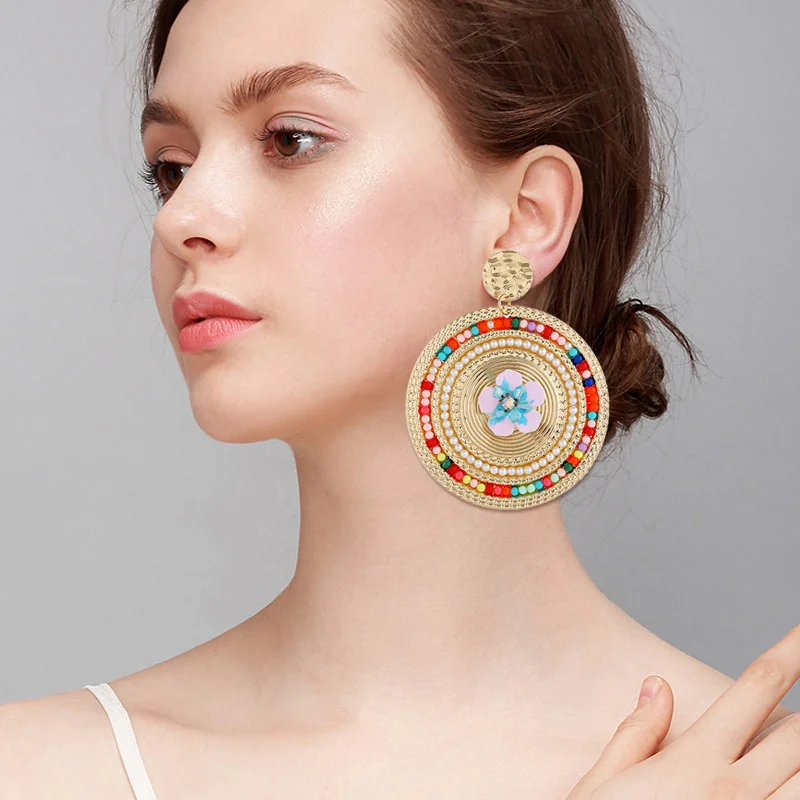 1 Pair Women Novelty Round Disc Earrings Dangle Flower Decor Bohemian