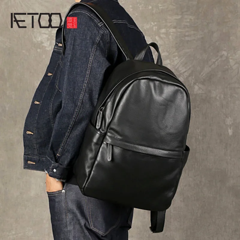 

AETOO The first layer of leather men's shoulder bag leather computer bag casual trend travel backpack simple soft leather bag
