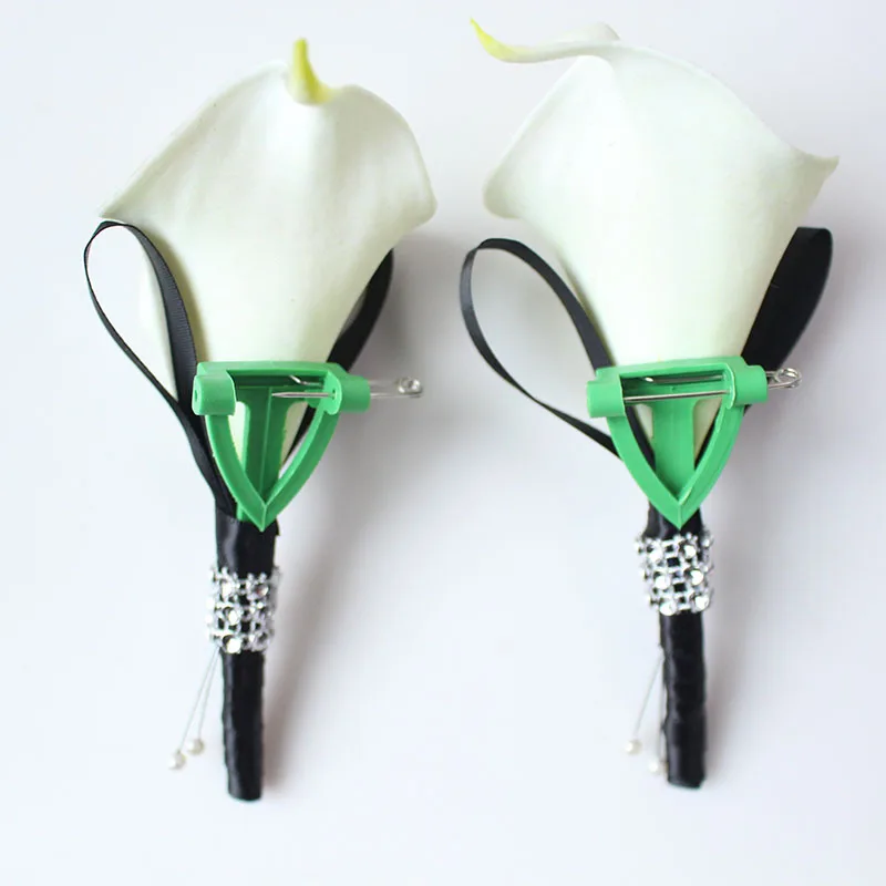 white black wedding boutonniere  (8)