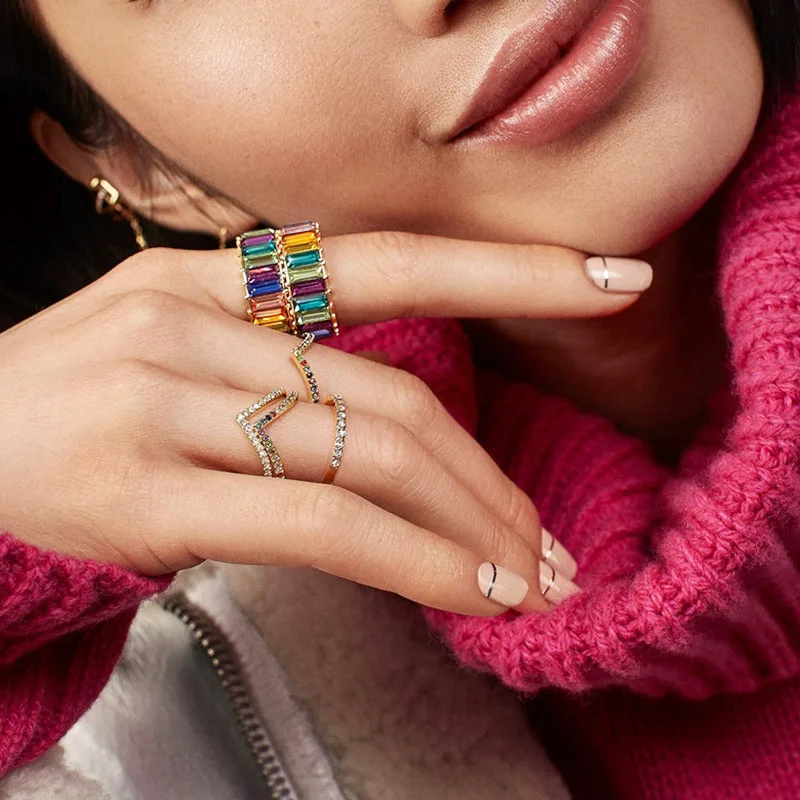 

Hot Micro-inlaid Zircon Rainbow Color Exquisite Rings for Women Gift Colorful Round Stone Rings Lady Fashion Jewelry CRL1168