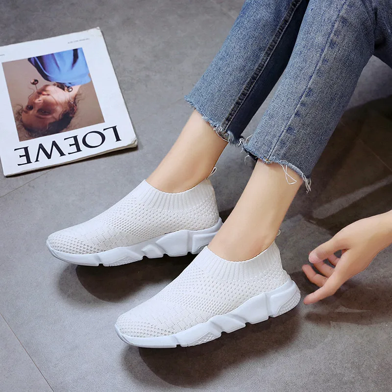 Woman's Classy Knit Flat Shoes-White