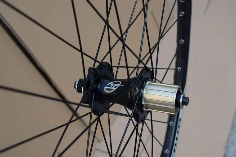 Top free shipping lutu xt wheelset MTB Mountain Bike 26 27.5 29er 32H Disc Brake 11 Speed No carbon bicycle wheels Super good! 13 Top free shipping lutu xt wheelset MTB Mountain Bike 26 27.5 29er 32H Disc Brake 11 Speed No carbon bicycle wheels Super good! 13