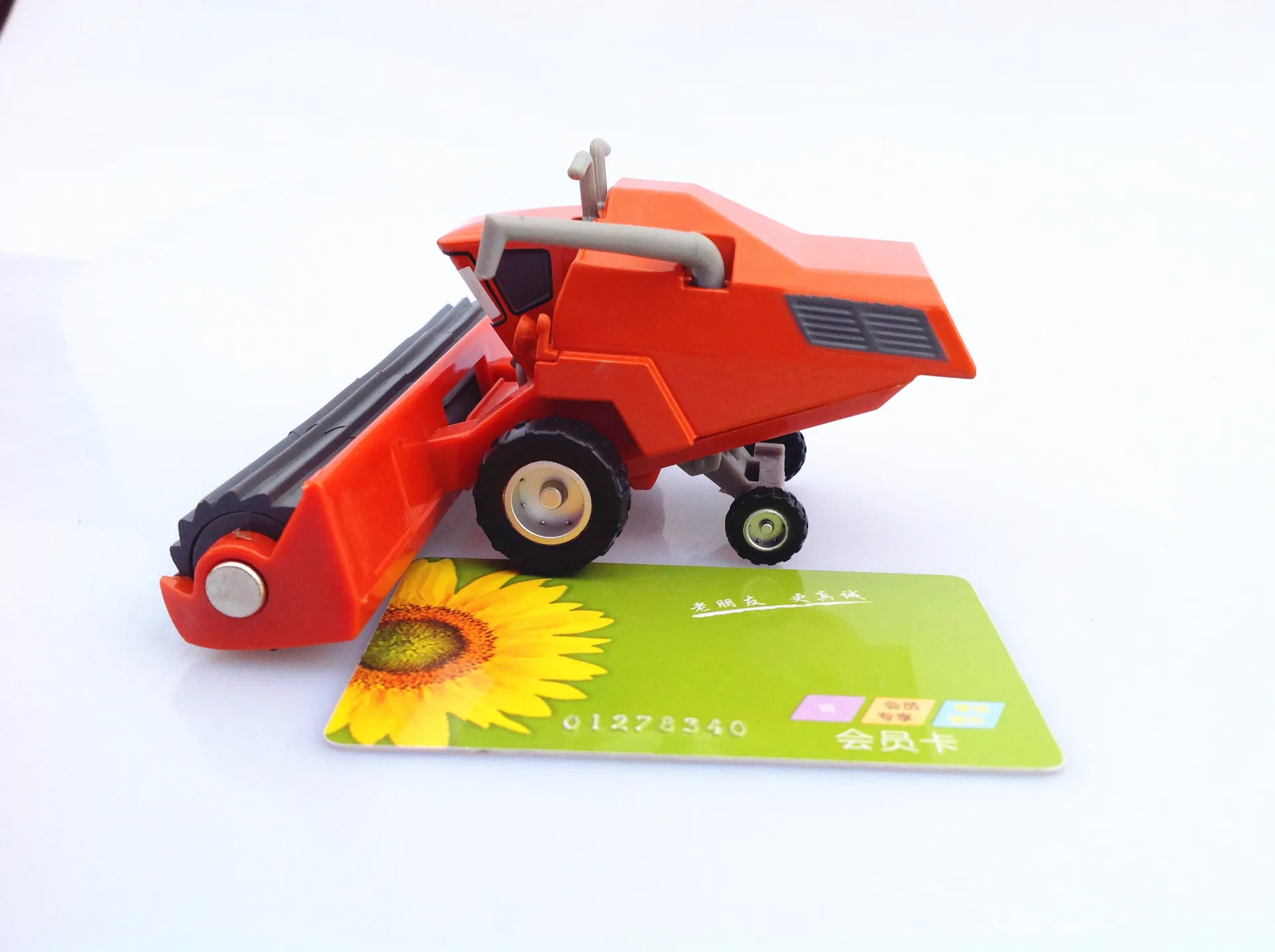 Disney Pixar Cars 2 игрушечный автомобиль Франка и трактора литой под давлением подарки