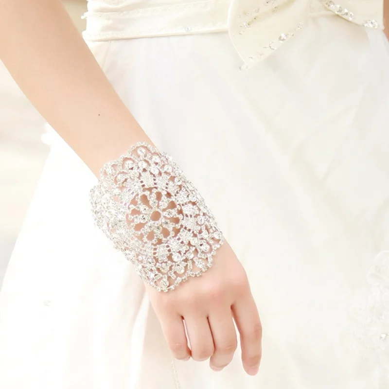 hand bracelet for gown