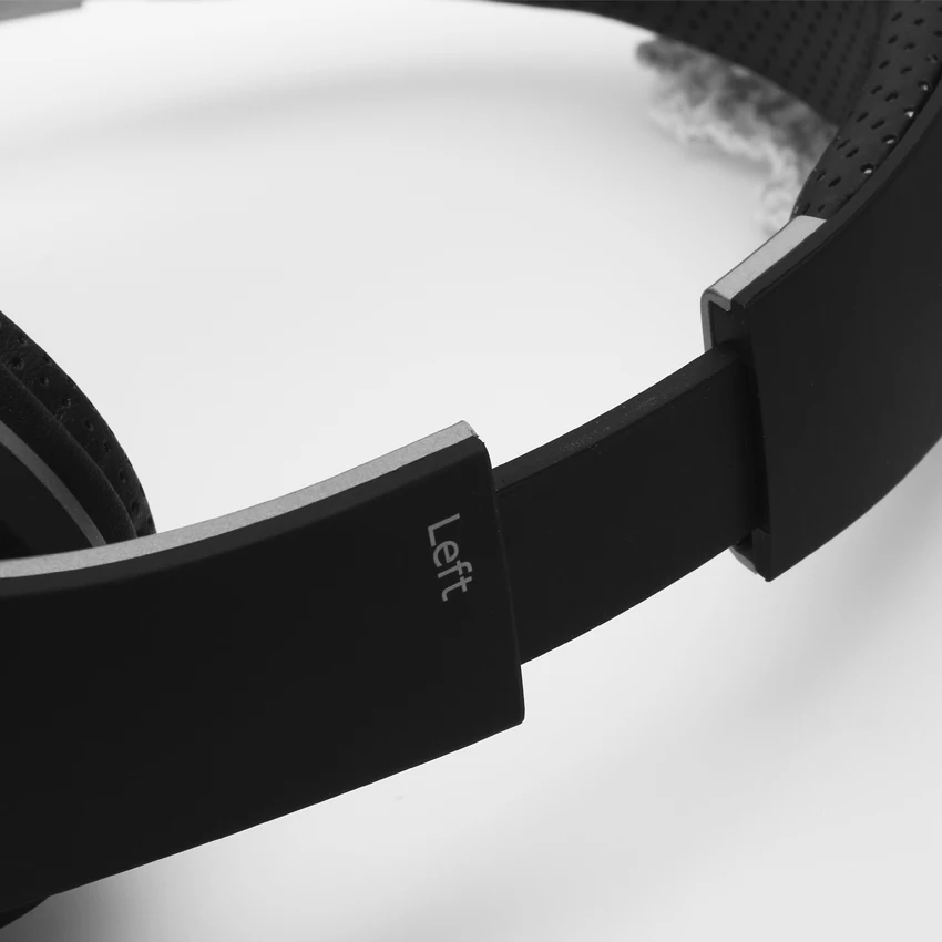 Беспроводная bluetooth гарнитура спортивные наушники с басами микрофоном fm радио