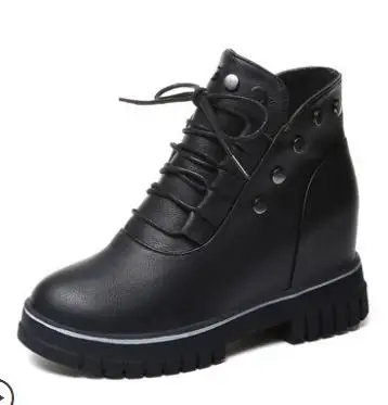 

2018 new British Korean women's boots wild short boots.