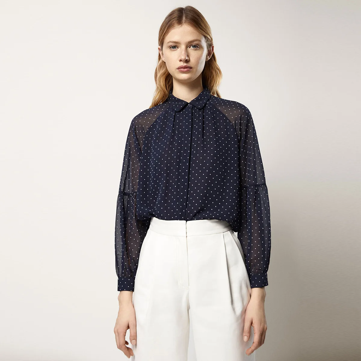 

Simple Sweet Idyllic College Commuter OL Lady Storm Dot Perspective Plug Rotator Sleeve Pleated Shirt Women 2019