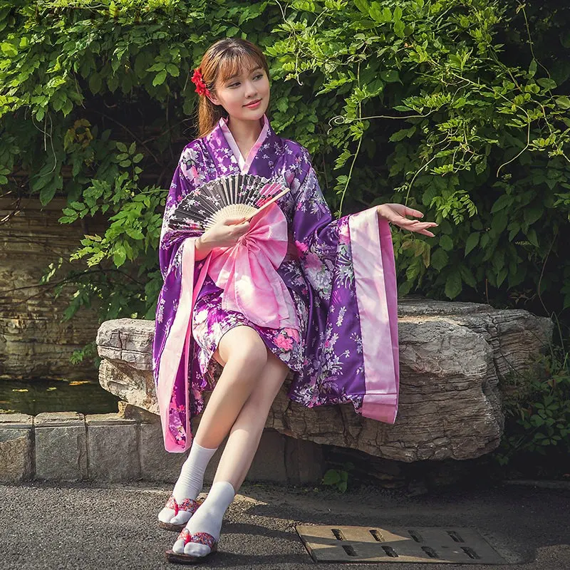Для женщин японское кимоно традиционная одежда 2018 длинный рукав платье для сцены косплэй Леди Женский юката костюм DD981 L