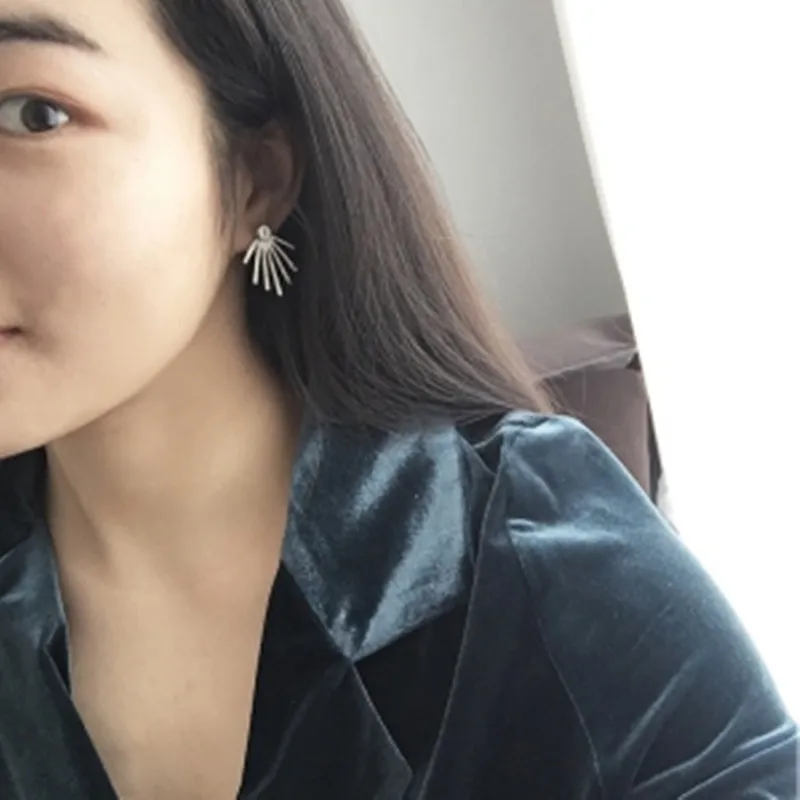 

Electroplating round nails geometric simplicity fashion wild jewelry personality creative light side by side vertical ears earri