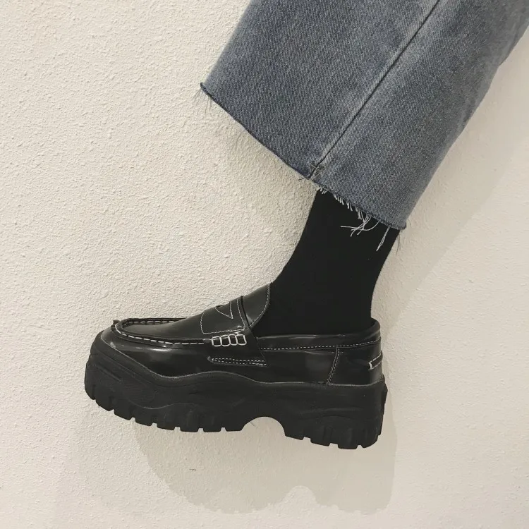 Роскошная Дизайнерская обувь Для женщин насосы 2018 Новые Черные каблуки Рабочая Повседневная кожаная обувь Высокое качество Женская обувь