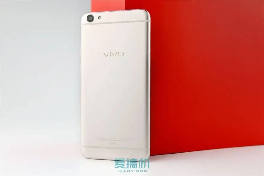 Vivo X7 Plus смартфон с 5 дюймовым дисплеем процессором Snapdragon 652 ОЗУ 4 Гб ПЗУ 64 ГБ 16 Мп +