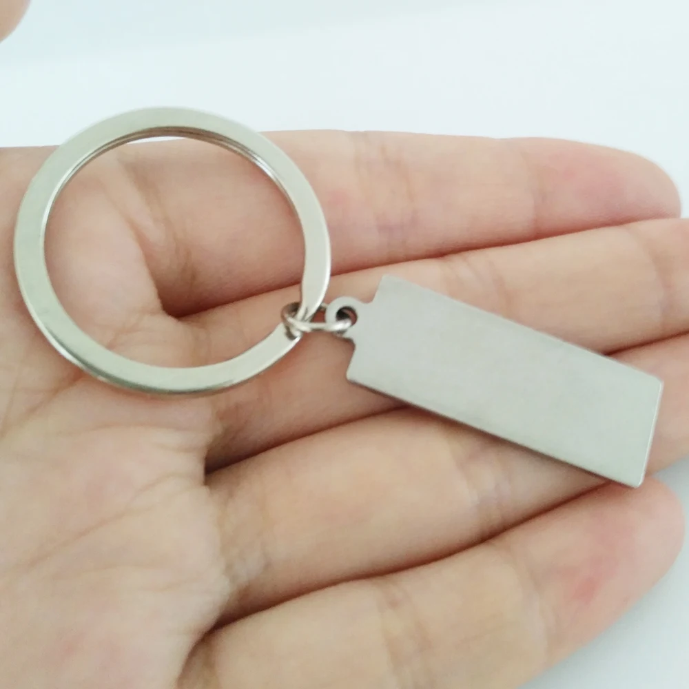 

32*12mm Stainless Steel Keychains Charms Customized Keyring Jewelry Engrave Letter Car Backpack Keychains Jewelry Gifts